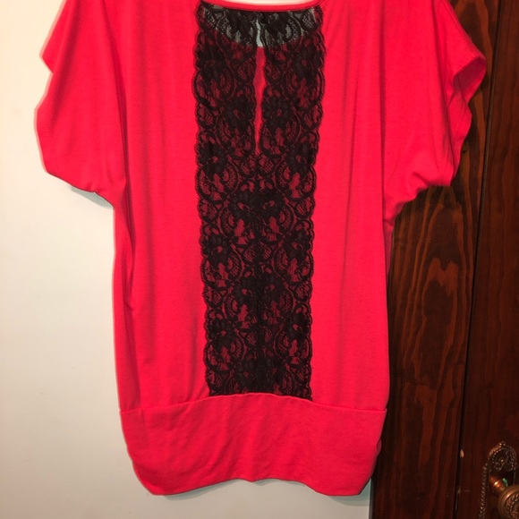 ✌️Last $$💧 Lace, Open Back T-shirt Blouse - Picture 4 of 4